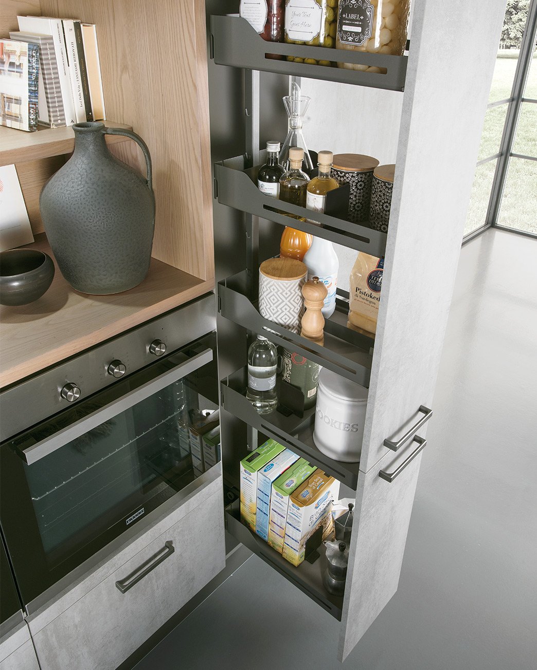 Comfort Pull-Out Larder Tall Unit